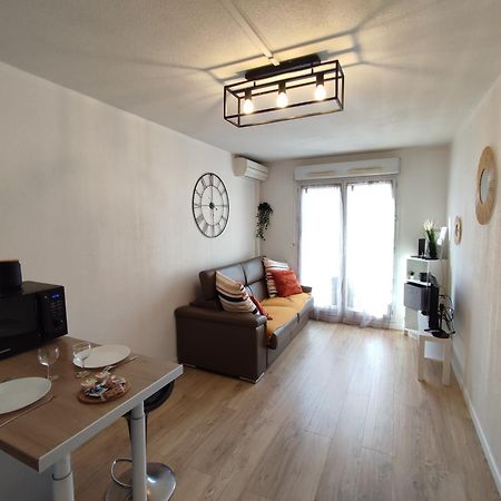 Appartement Climatise Tout Equipe A 6Min De La Gare St Charles Marseille Exterior photo